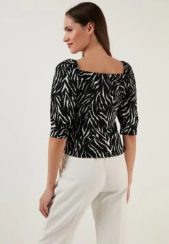 LELA Slim Fit - Blouse - Striped Black -Stijl Verkoop 04b7be379b364e1fb4b45da5b547de5b
