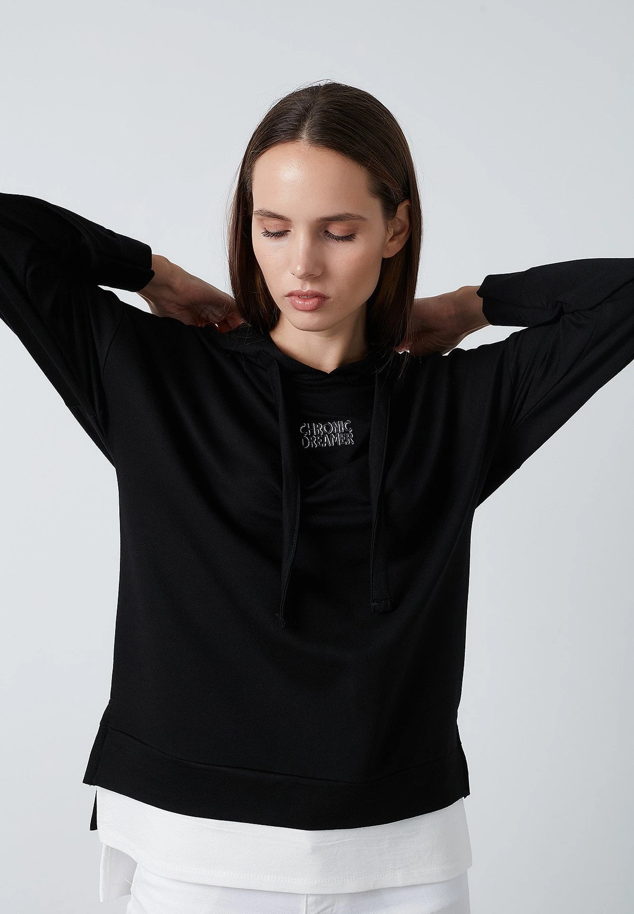 LELA Hoodie - Black 4 LELA Hoodie - Black - Afbeelding 2
