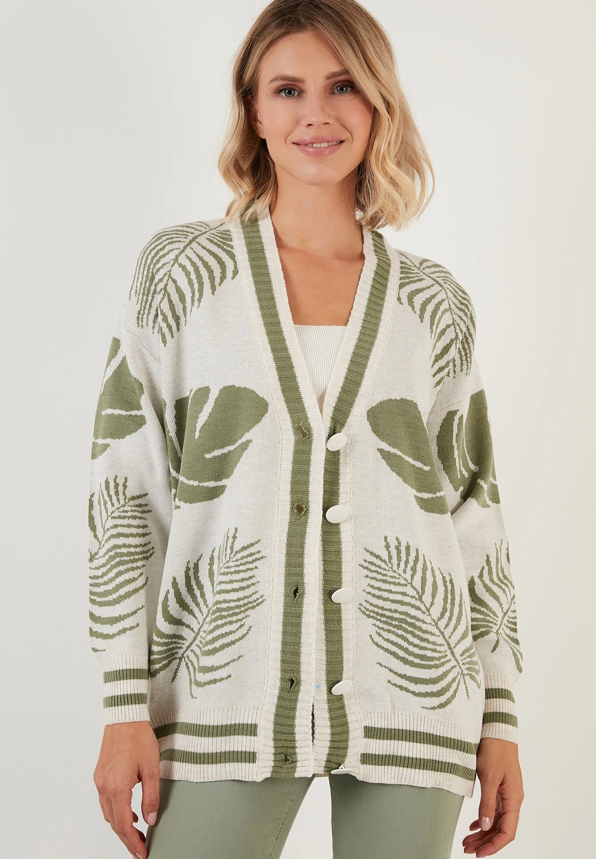LELA Vest - Almond Green 5 LELA Vest - Almond Green - Afbeelding 3