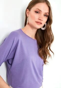 LELA Crew Neck- Longsleeve - Lilac -Stijl Verkoop 1345b472d3024dacbb40b8ed1120fa29