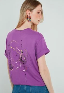 LELA T-Shirt Print - Purple -Stijl Verkoop 16b538eebbaf485a84bc0685374c2f49