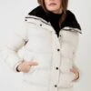 LELA High Collar Inflatable - Winterjas - Stone Colored -Stijl Verkoop 1ae767dfd0d34609a18ca8e963d85325