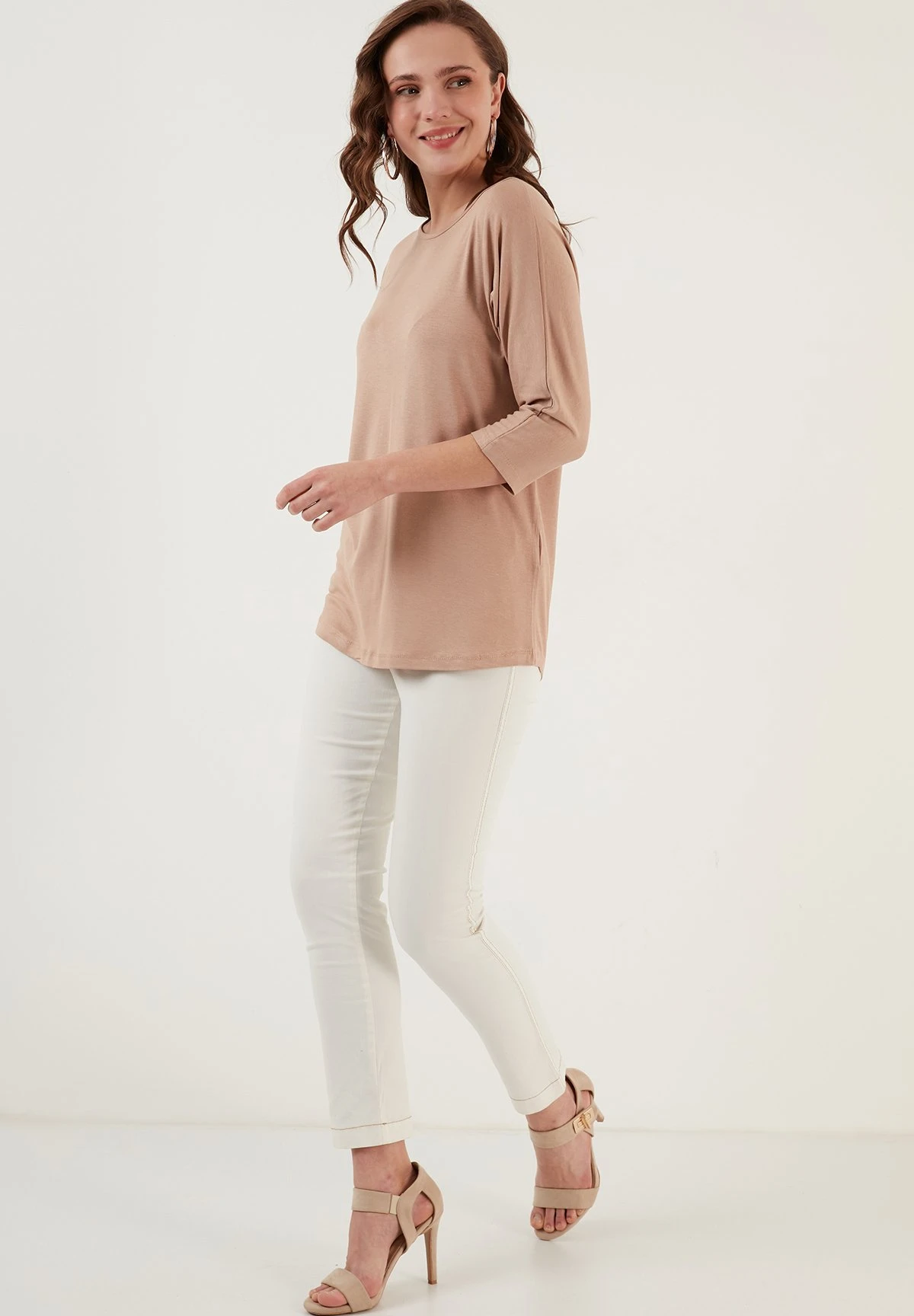 LELA Crew Neck- Longsleeve - Biscuit Color 4 LELA Crew Neck- Longsleeve - Biscuit Color - Afbeelding 2