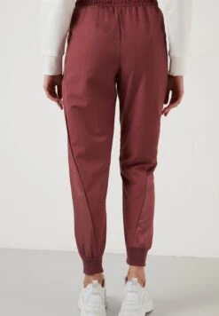 LELA Regular Fit - Trainingsbroek - Dusty Rose Color -Stijl Verkoop 278d5e614f144b16990ae433eb40467d