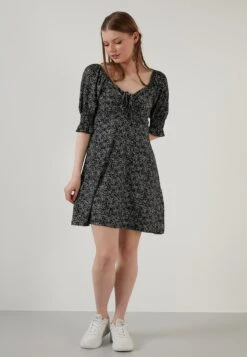 LELA Jurk - Black 9 LELA Jurk - Black -Stijl Verkoop 29c0f1d2357f4dacb6fece52a1256129