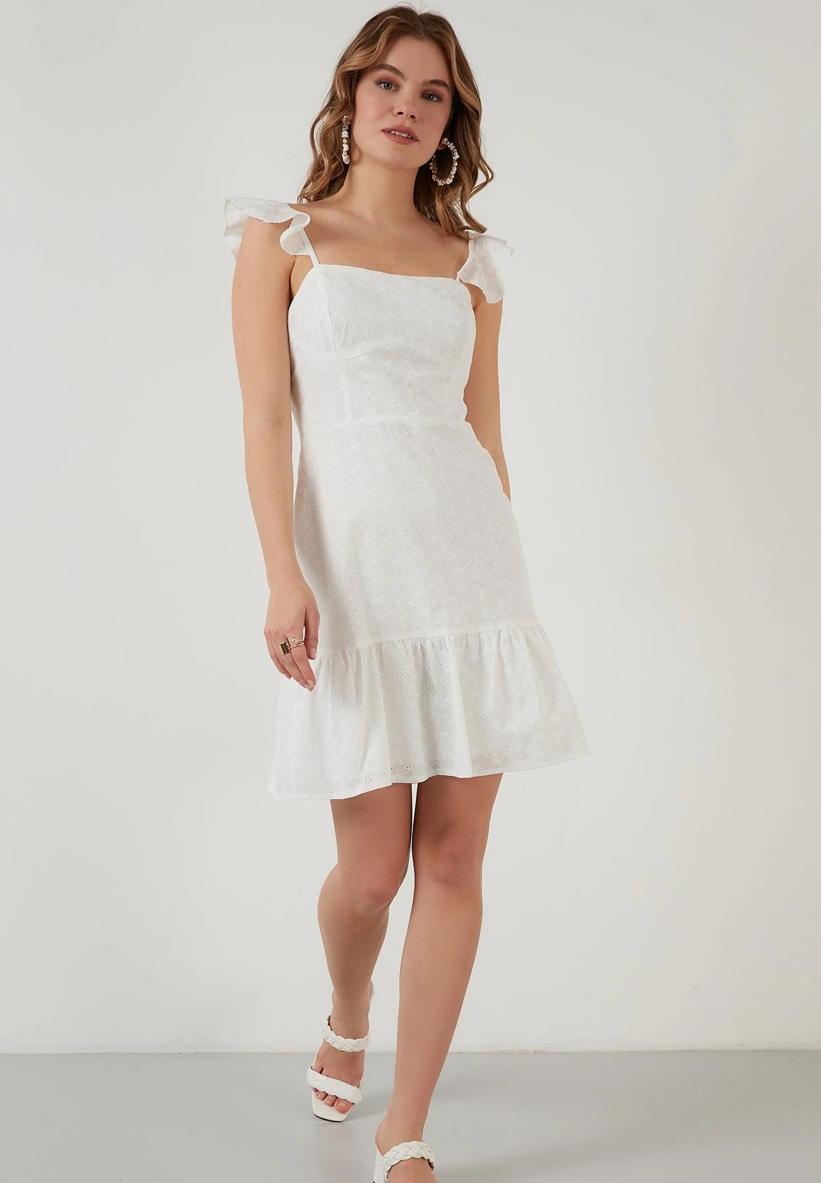 LELA Slim Fit - Cocktailjurk - White 4 LELA Slim Fit - Cocktailjurk - White - Afbeelding 2