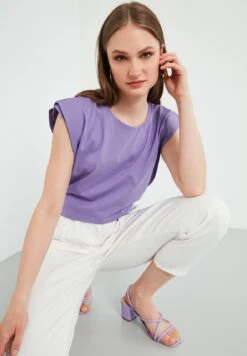 LELA Crew Neck - T-Shirt Basic - Lilac -Stijl Verkoop 2d45b507e778420386b27e043501f56b