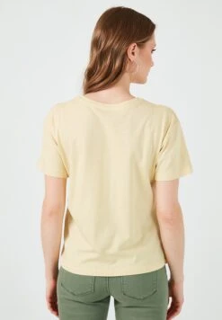 LELA Regular Fit - T-Shirt Print - Yellow -Stijl Verkoop 31fc56170cb643d0992e53a4fa5ace9b