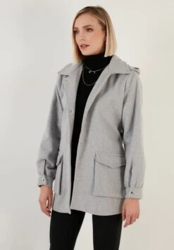 LELA Regular Fit - Trenchcoat - Light Grey -Stijl Verkoop 327f59816dc34c15b8725a6a38b8de44