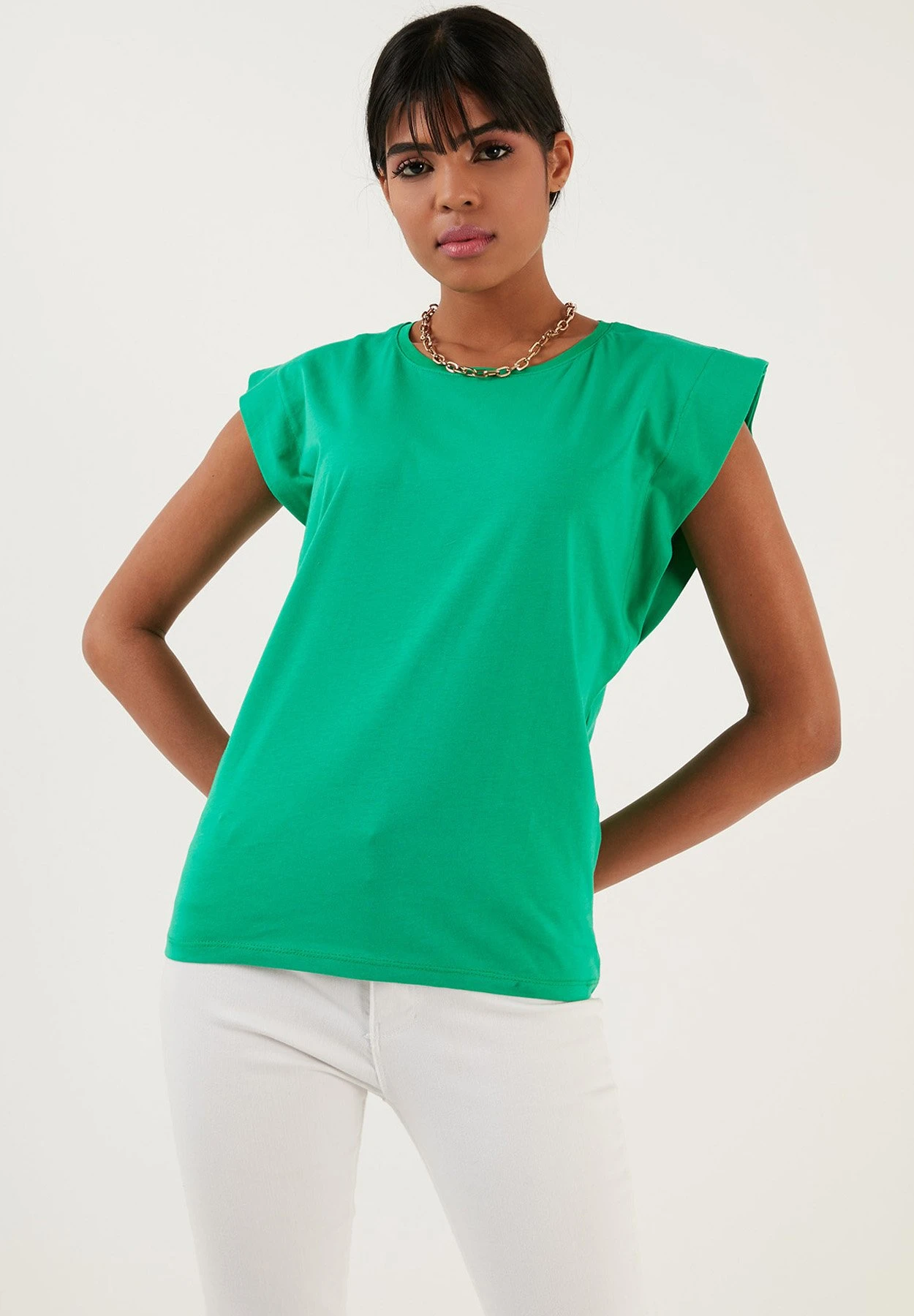 LELA Crew Neck - T-Shirt Basic - Benetton 5 LELA Crew Neck - T-Shirt Basic - Benetton - Afbeelding 3