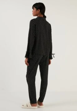 LELA Regular Fit - Pyjama - Black 10 LELA Regular Fit - Pyjama - Black -Stijl Verkoop 3e6f4bc08ae7453291050cc15f8fb39a