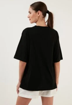 LELA Loose Fit - T-Shirt Basic - Black -Stijl Verkoop 3f606ee0196f46ed9cc4144004307484