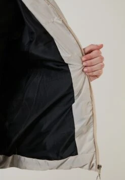 LELA Slim Fit - Bodywarmer - Stone Colored -Stijl Verkoop 4196d346153042998329686237e06ab4