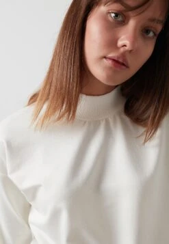 LELA Regular Fit - Sweater - Ecru -Stijl Verkoop 44debf7393db4f8c98d2bcb1ce5040ca