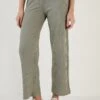 LELA Regular Fit - Broek - Almond Green -Stijl Verkoop 49e80cd108aa4f85908d9bd3257a8066