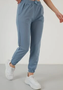 LELA Slim Fit - Trainingsbroek - Baby Blue -Stijl Verkoop 4b39960b578b4beda1a5a30c7a733f26