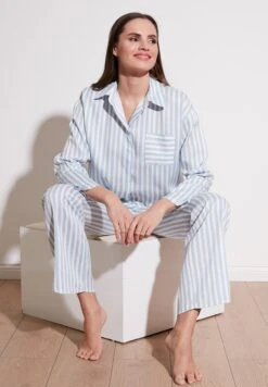 LELA Regular Fit - Pyjama - Blue 15 LELA Regular Fit - Pyjama - Blue -Stijl Verkoop 53385037adcd4e689c300c849b90960c
