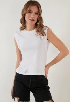 LELA Crew Neck- Top - White