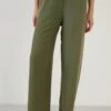 LELA Loose Fit- Broek - Khaki 2 LELA Loose Fit- Broek - Khaki -Stijl Verkoop 56762420d2304bcd987b918f00c37841