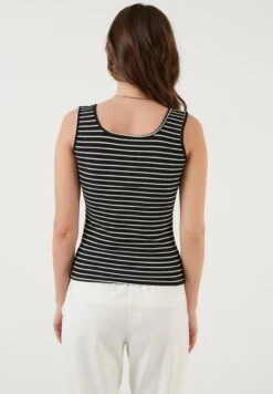 LELA Top - Black -Stijl Verkoop 5b127a37971b4e36bc02e2607a7c841a