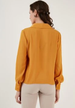 LELA Regular Fit - Blouse - Mustard -Stijl Verkoop 5bc108fb6b2540fbacb22e960f25b1b4