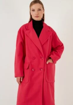 LELA Loose Fit - Mantel - Fuchsia