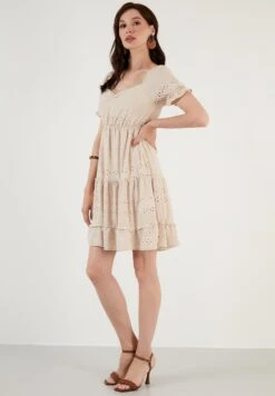 LELA Slim Fit - Jurk - Beige -Stijl Verkoop 60df921956c644ab97ae5c7299381569