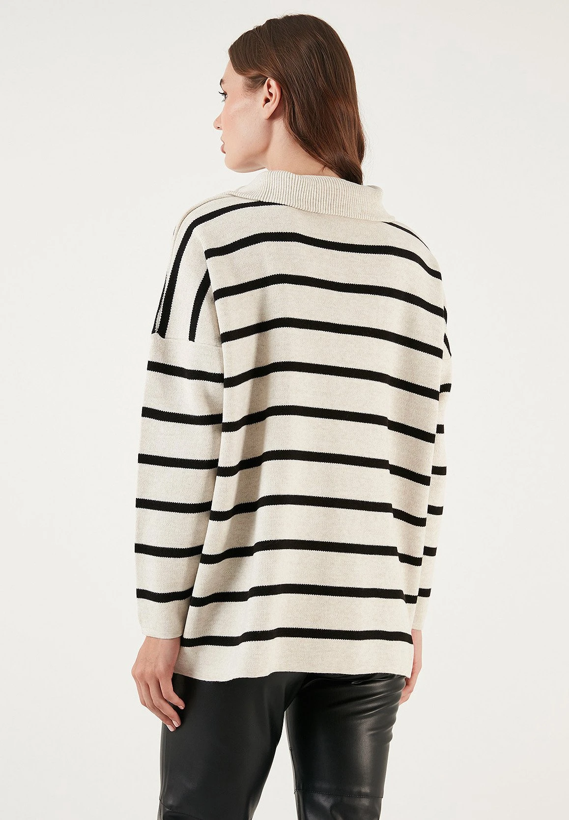 LELA Trui - Light Stone/Black 5 LELA Trui - Light Stone/Black - Afbeelding 3