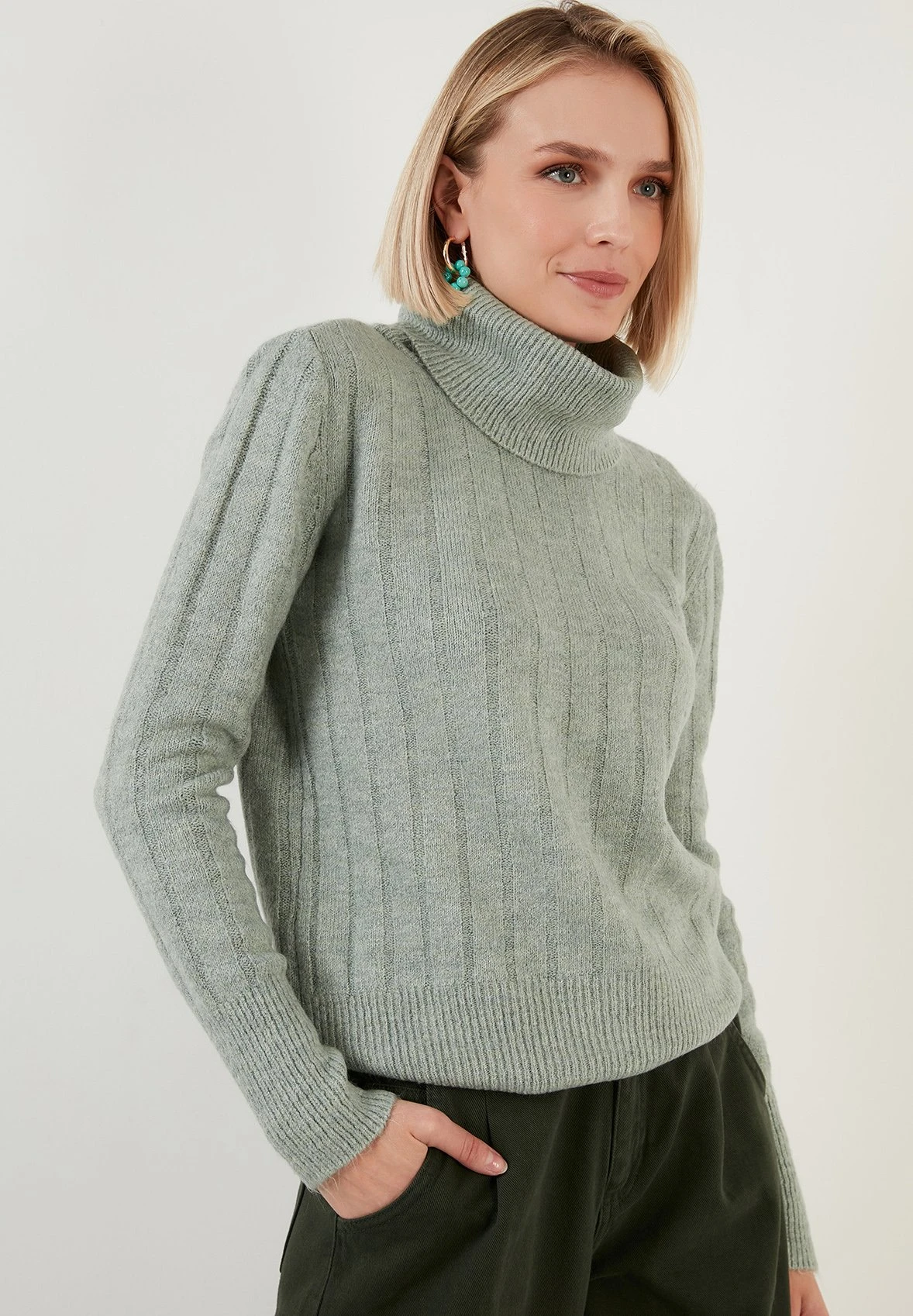 LELA Regular Fit - Trui - Almond Green 8 LELA Regular Fit - Trui - Almond Green - Afbeelding 6