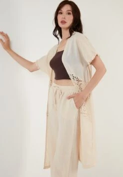 LELA Two Piece Set - Regular Fit - Vest - Beige -Stijl Verkoop 66a207d63762428ea50ddf699e243e83