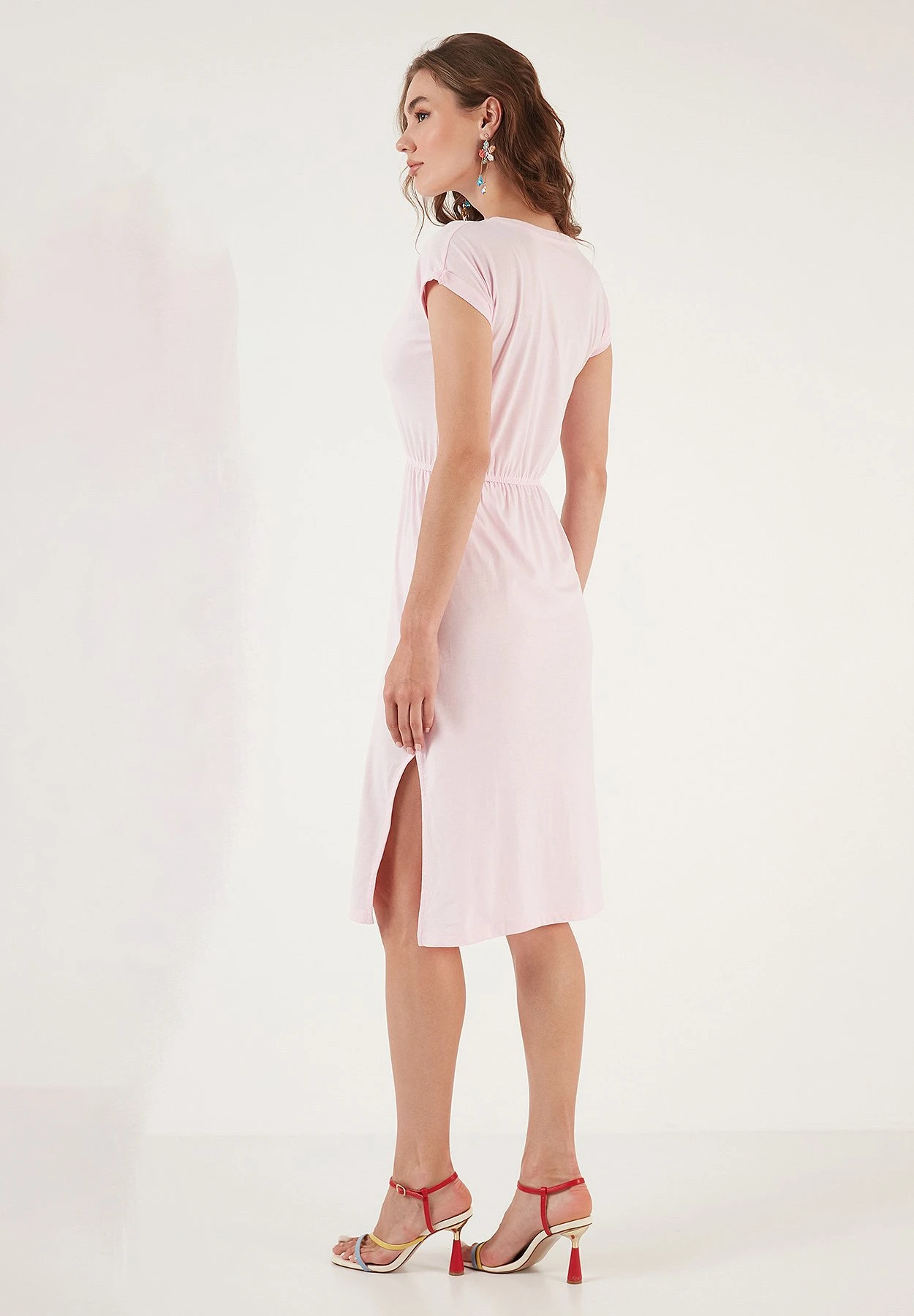 LELA Short Sleeve Midi - Jurk - Light Pink 5 LELA Short Sleeve Midi - Jurk - Light Pink - Afbeelding 3