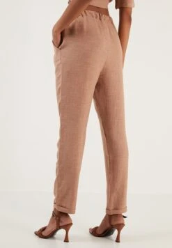 LELA Slim Fit - Broek - Camel -Stijl Verkoop 688d84722c374fc781f7daba908a79d6