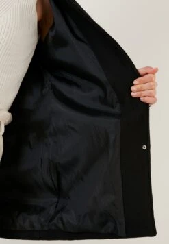 LELA Regular Fit - Halflange Jas - Black -Stijl Verkoop 69db322c78bf4b079911a43652300375