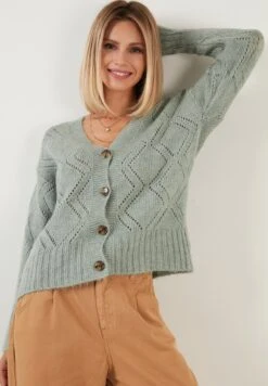 LELA Regular Fit - Vest - Almond Green -Stijl Verkoop 6d88c914c3f244bbaf2e85a9f749eaa3