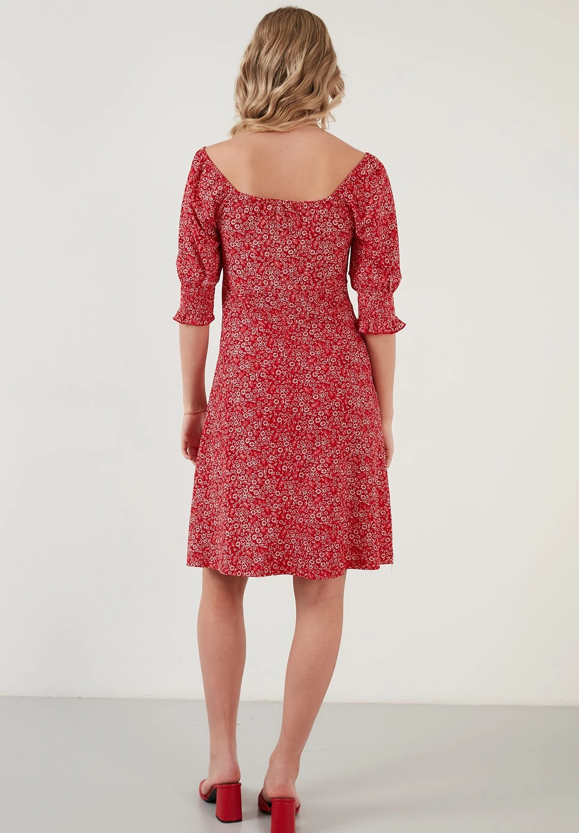 LELA Jurk - Red 5 LELA Jurk - Red - Afbeelding 3