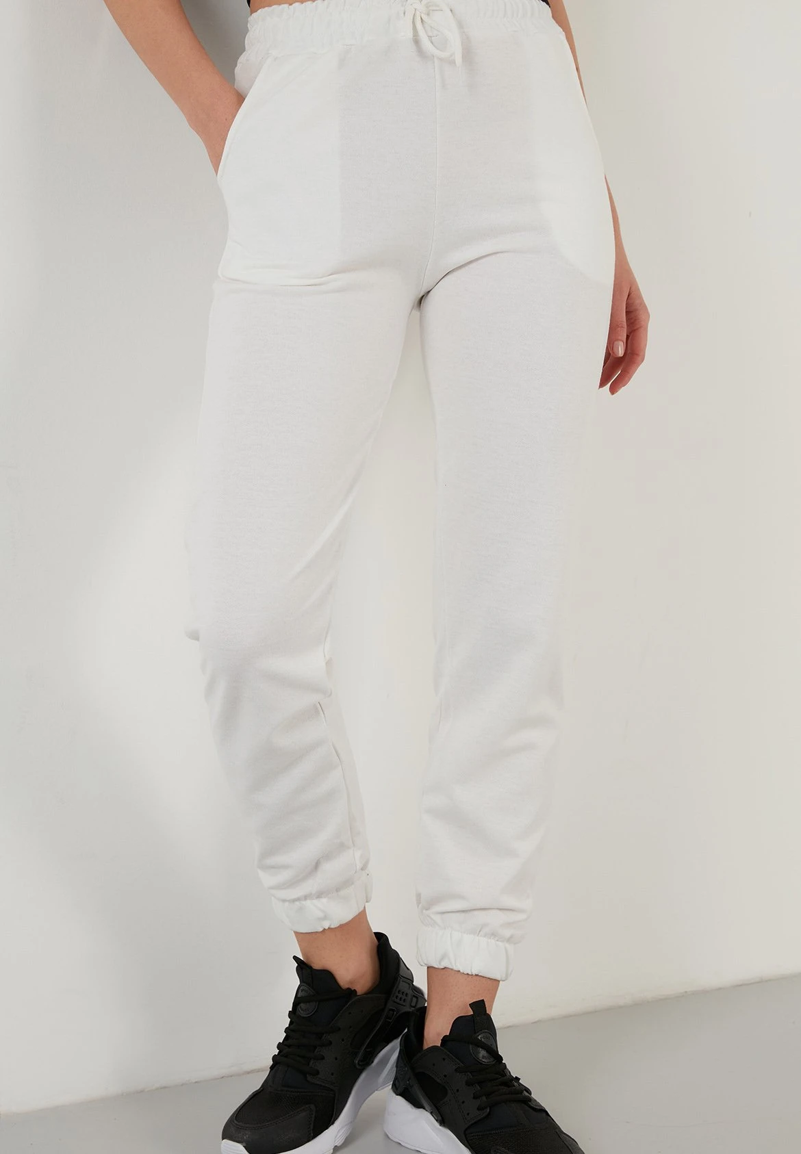 LELA Slim Fit - Trainingsbroek - Ecru 5 LELA Slim Fit - Trainingsbroek - Ecru - Afbeelding 3