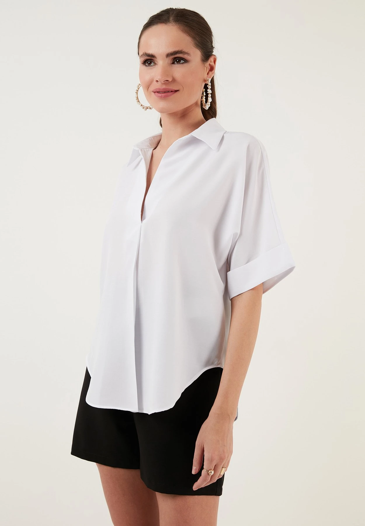 LELA Loose Fit - Blouse - White 8 LELA Loose Fit - Blouse - White - Afbeelding 6