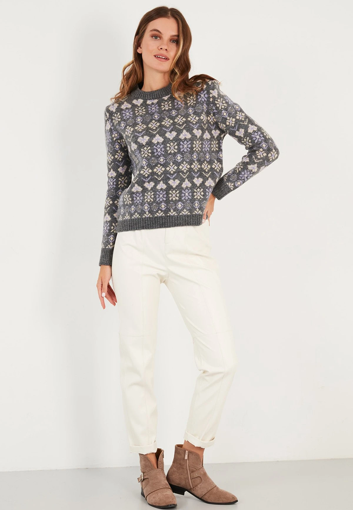 LELA Regular Fit - Trui - Dark Grey 4 LELA Regular Fit - Trui - Dark Grey - Afbeelding 2