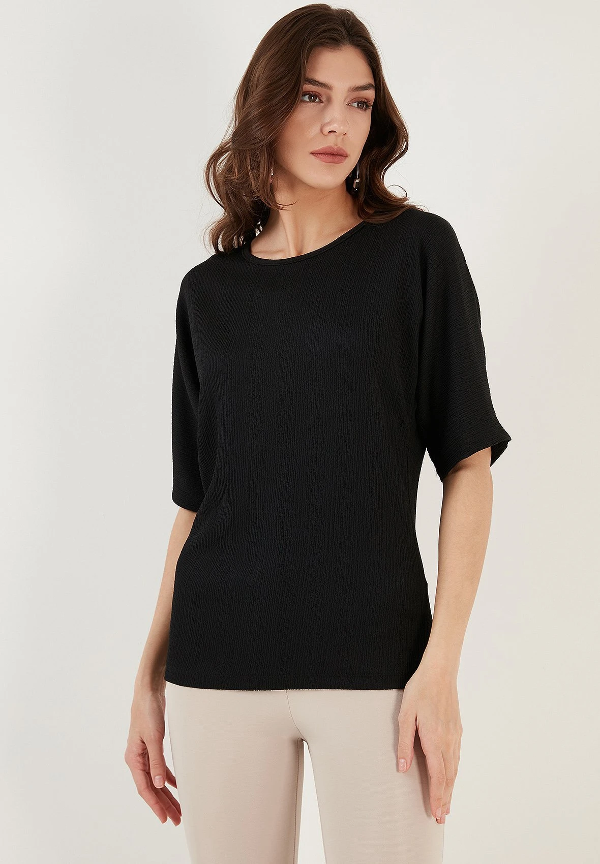 LELA Regular Fit - T-Shirt Basic - Black 3 LELA Regular Fit - T-Shirt Basic - Black