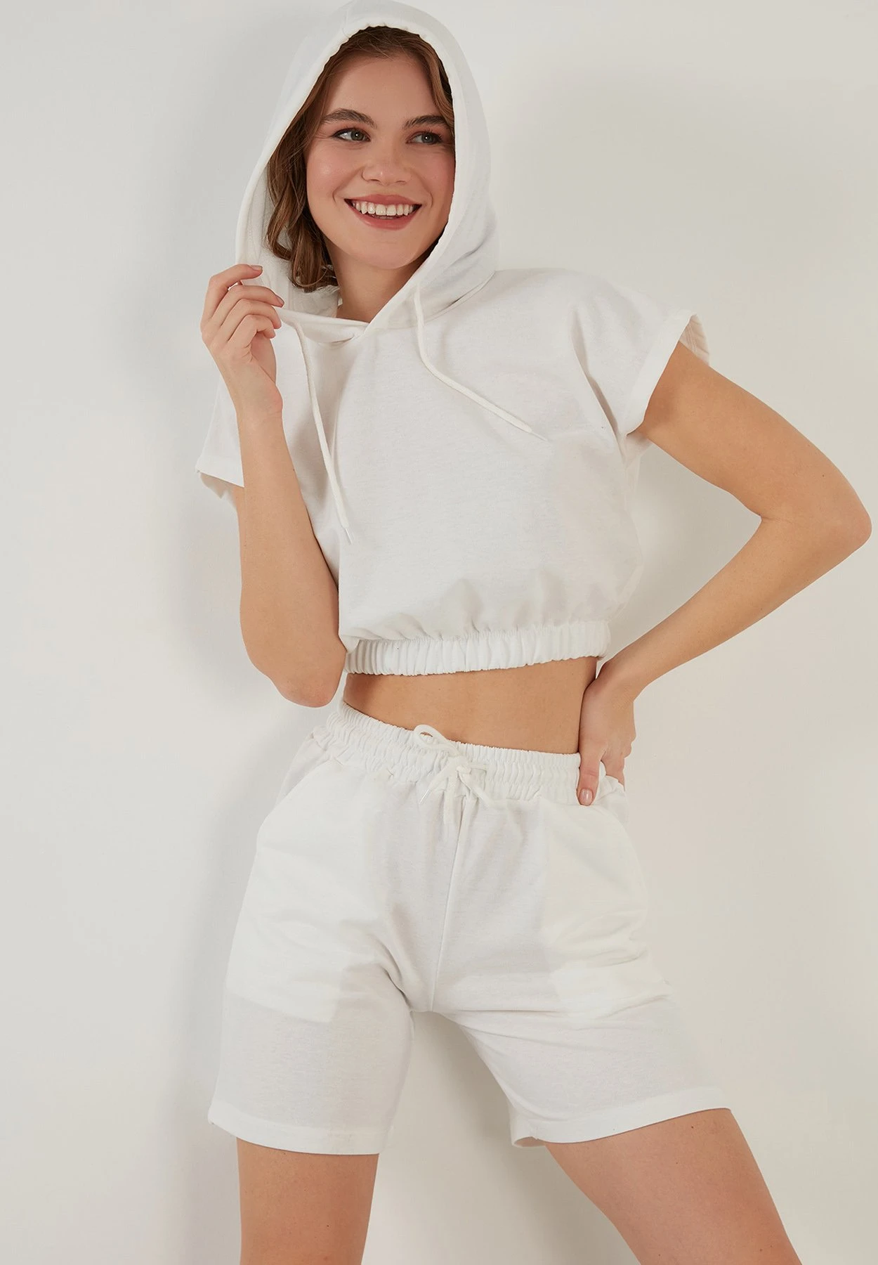 LELA Two Piece Set - Regular Fit - Shorts - Ecru 6 LELA Two Piece Set - Regular Fit - Shorts - Ecru - Afbeelding 4