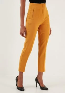 LELA Regular Fit - Broek - Mustard -Stijl Verkoop 8dbbc6c245af4260b4d7667fbaec90c1