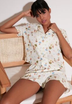 LELA Regular Fit - Pyjama - Beige 13 LELA Regular Fit - Pyjama - Beige -Stijl Verkoop 9113e819a481407bb6f6e7c798300243