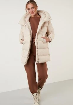 LELA Oversized Inflatable Long- Winterjas - Ecru -Stijl Verkoop 95830f3247324406ba13fec6c357bcf7