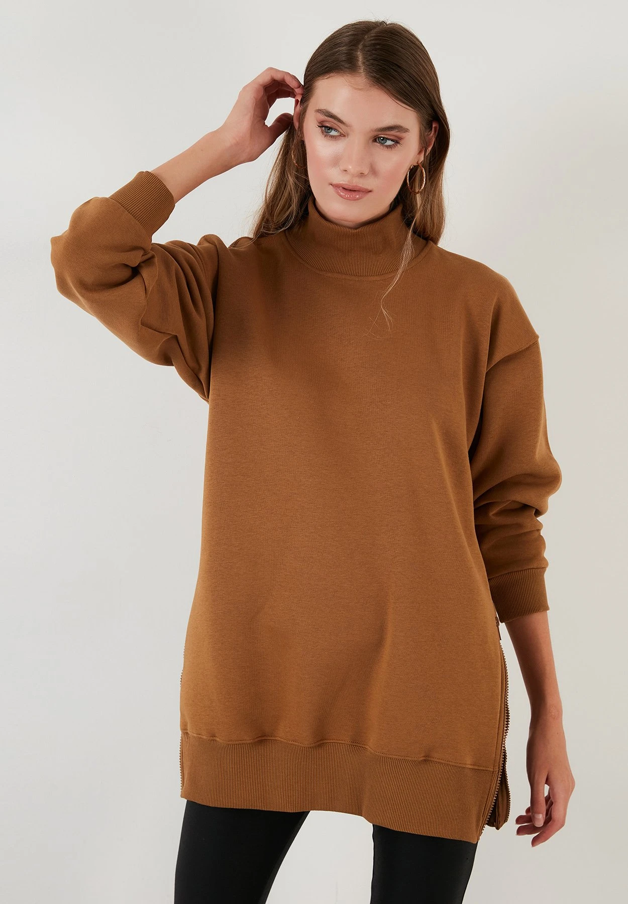 LELA Sweater - Camel 4 LELA Sweater - Camel - Afbeelding 2