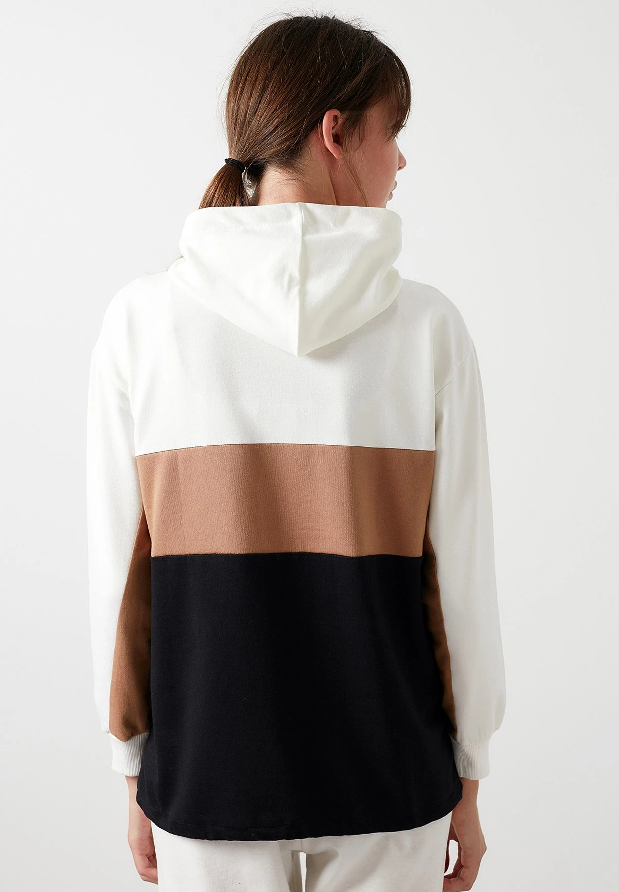 LELA Hoodie - Ecru Biscuit Color Black 4 LELA Hoodie - Ecru Biscuit Color Black - Afbeelding 2