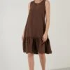 LELA Regular Fit- Jurk - Brown