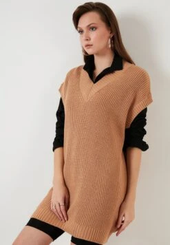 LELA V Neck- Trui - Camel -Stijl Verkoop a2f5e13d11d14c0ebcf3976f7f8ff948