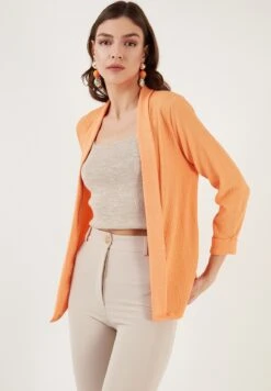 LELA Regular Fit - Vest - Light Orange -Stijl Verkoop a5b2799e2bba47b2b3b9fa9e13e079b4