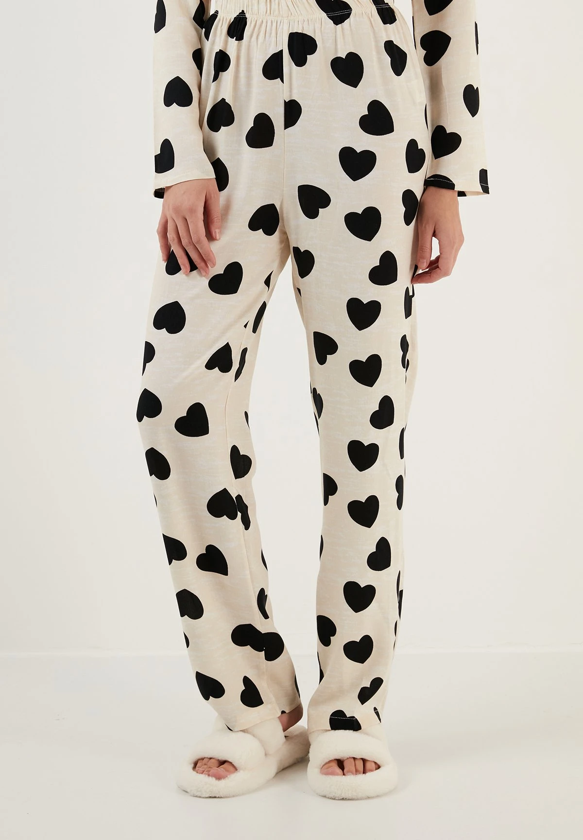 LELA Set - Pyjama - Beige 6 LELA Set - Pyjama - Beige - Afbeelding 4