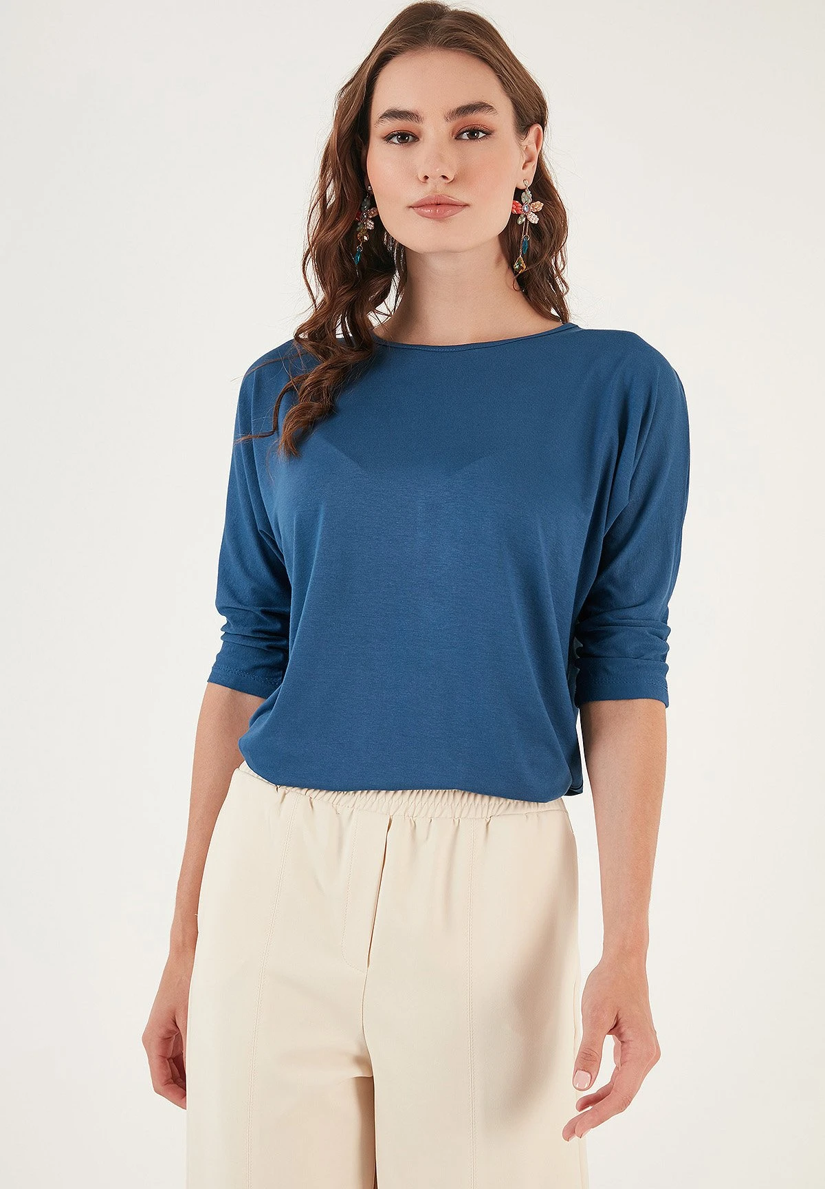 LELA Crew Neck- Longsleeve - Indigo 3 LELA Crew Neck- Longsleeve - Indigo